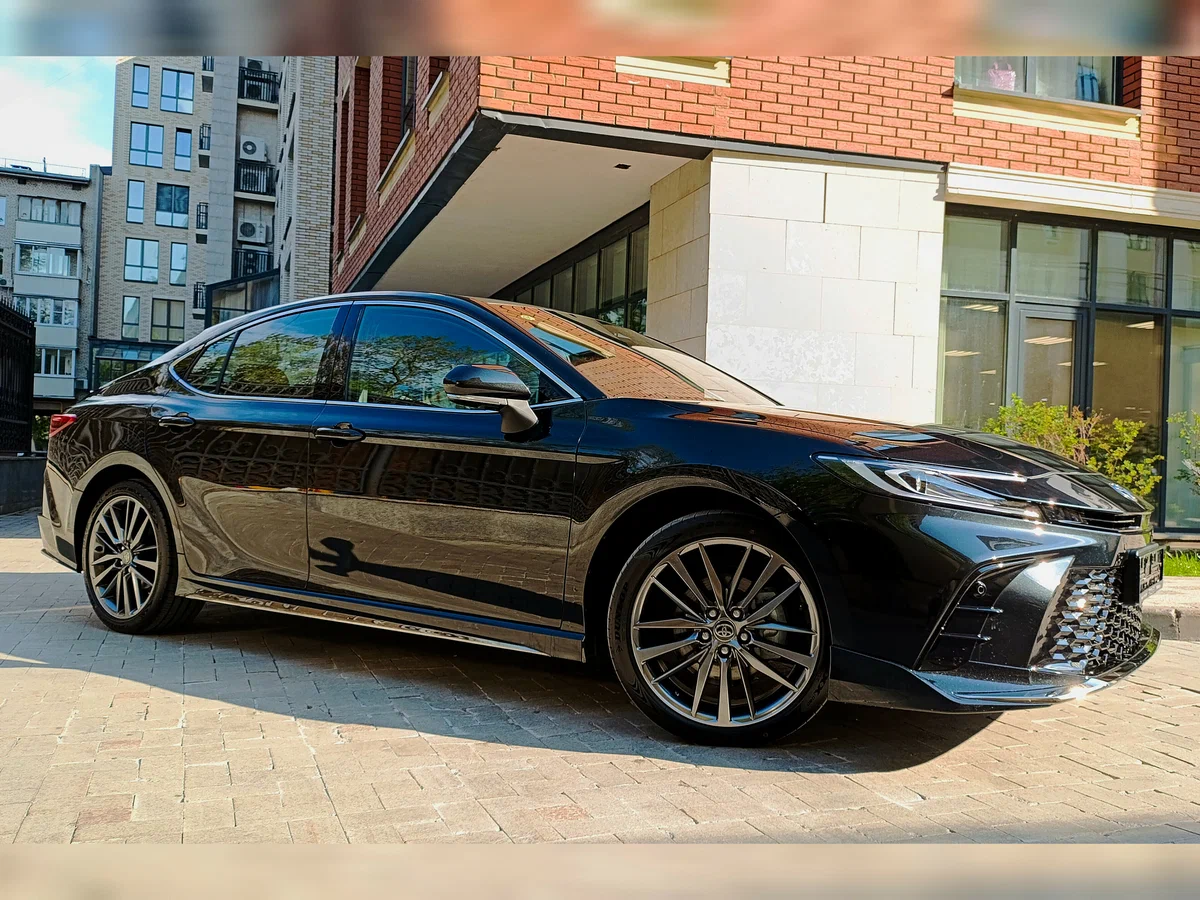 Toyota Camry XV80 Hybrid 2.0 Sport PLUS — фото